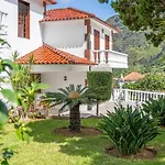 Casa Do Vale בית הארחה 3*